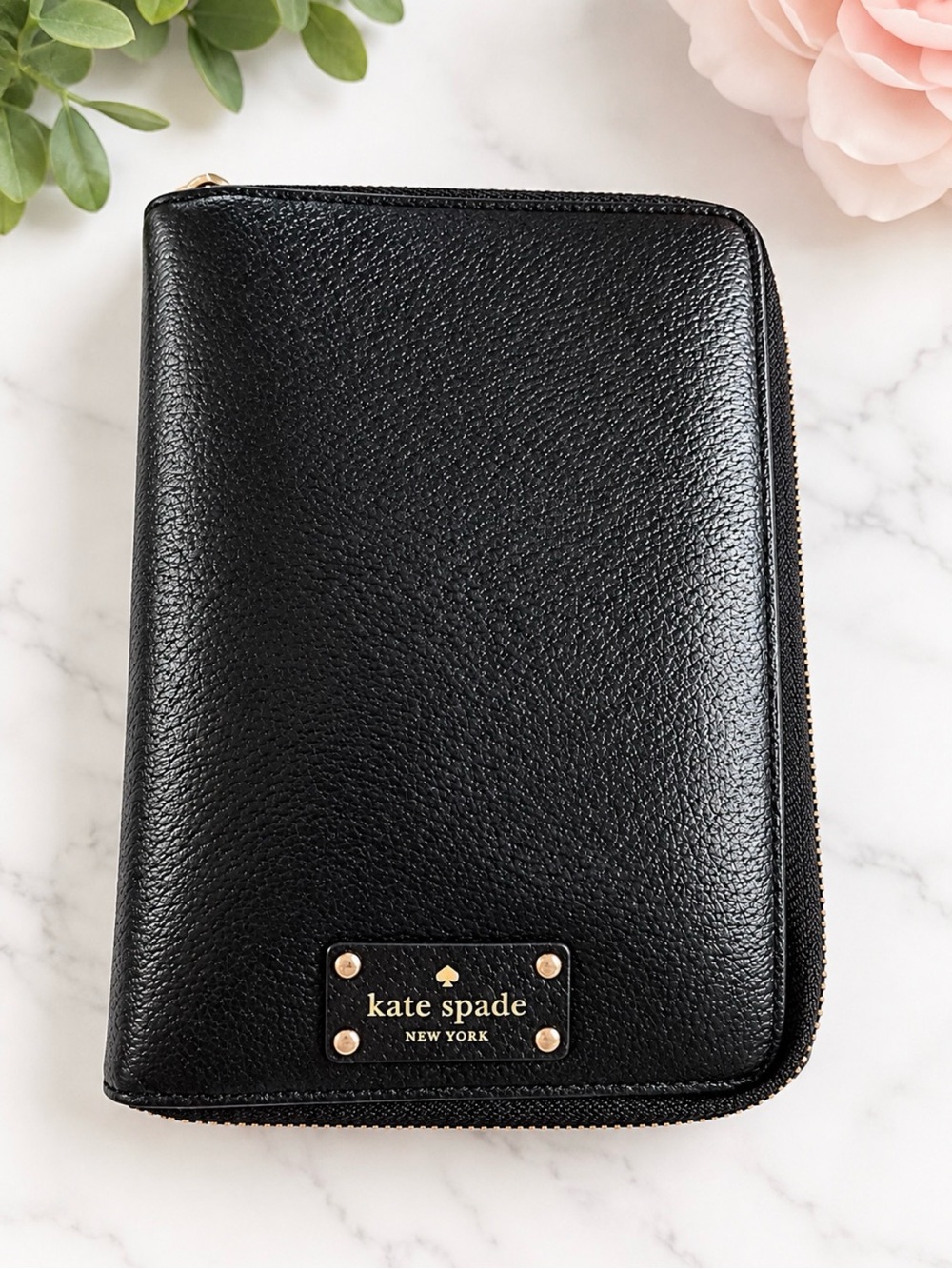 Kate Spade Black Pebbled Leather Zip-Around 3 Ring Organizer with Gold Logo.